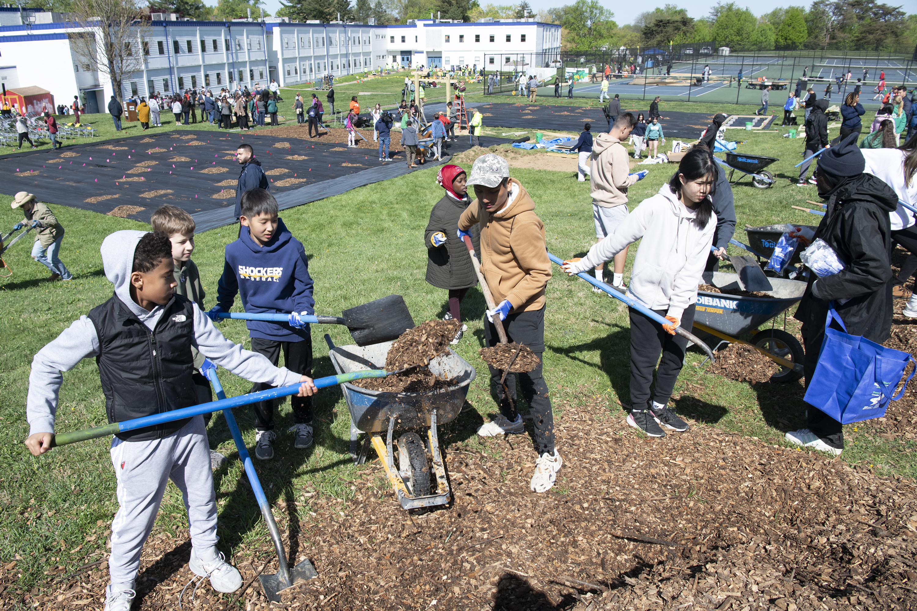 Earth Day at Loiederman .jpg